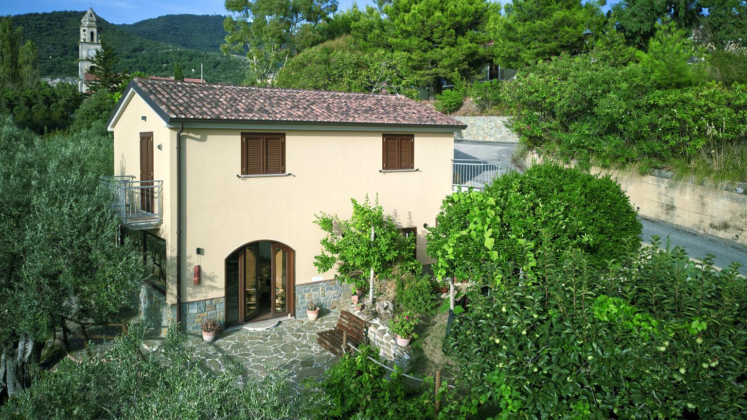La vista dall'esterno dell'agriturismo.